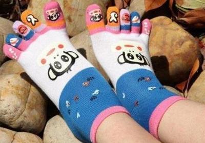 賣五指襪的姑娘,現(xiàn)在月收入過萬(wàn)元